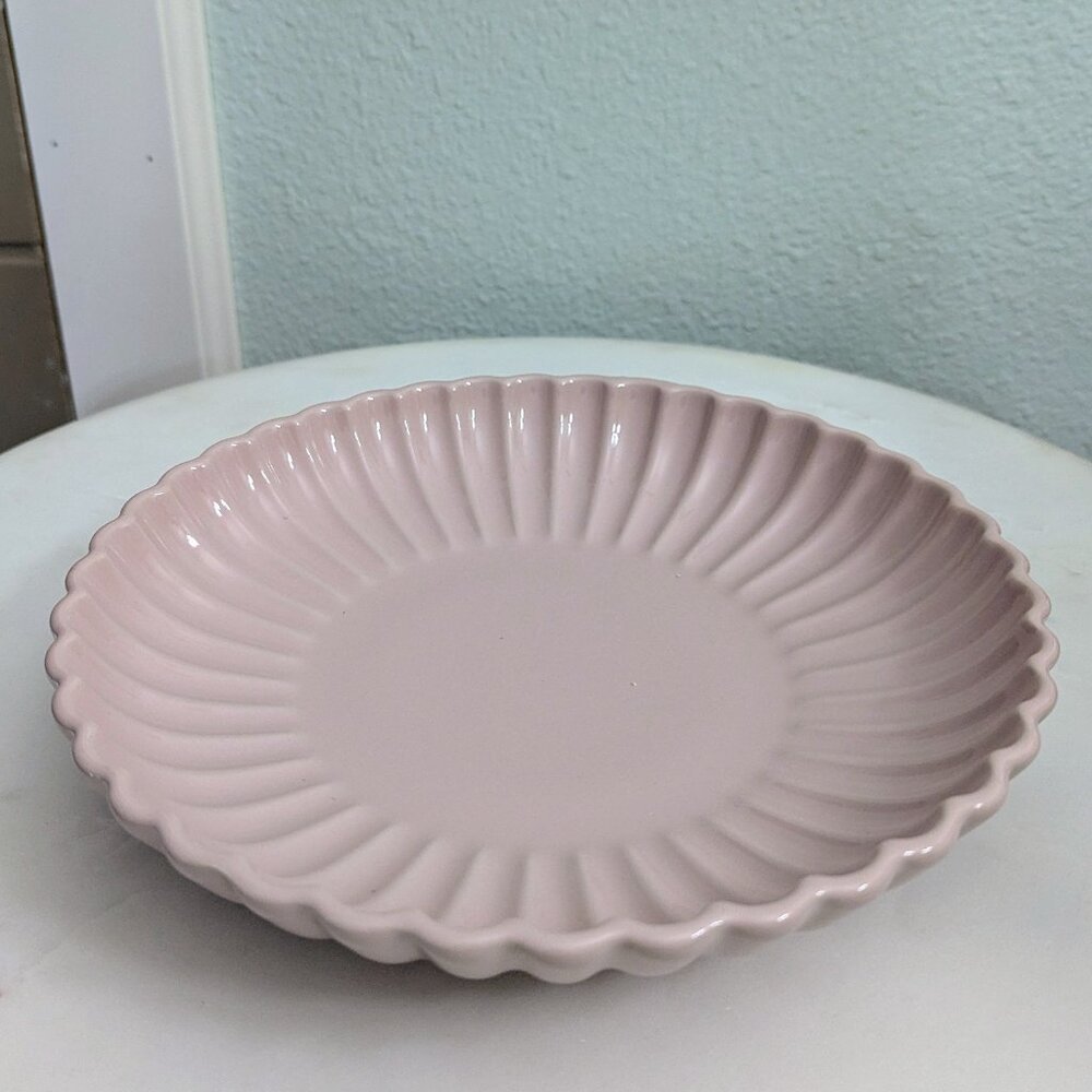 *SET OF 2* H&M Pink Fluted 9" Stoneware Pasta/Salad Plates - Picture 9 of 11